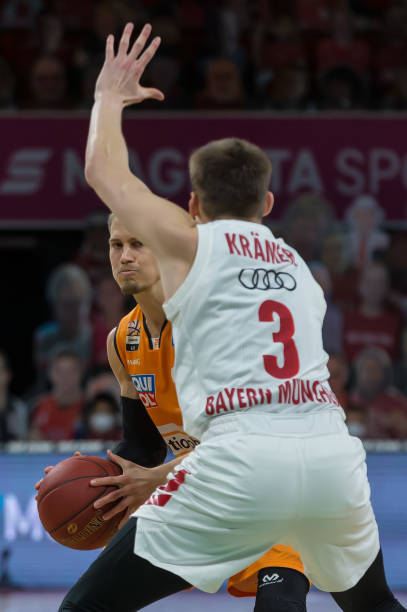 表现逐渐赢 表现逐渐赢